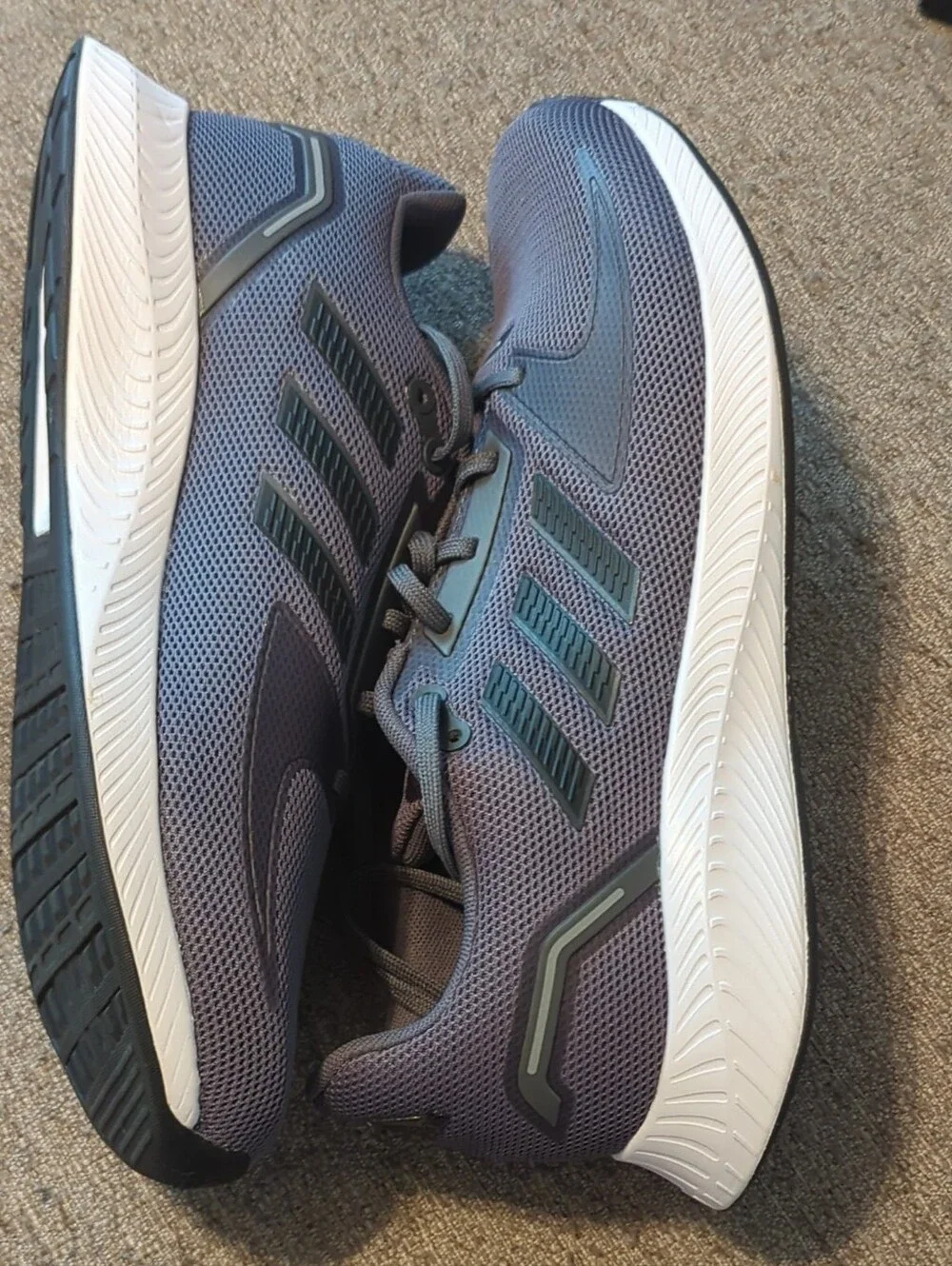adidas lightweight athletic